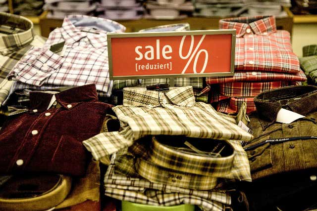 4 Ways to Save Money on Clothes