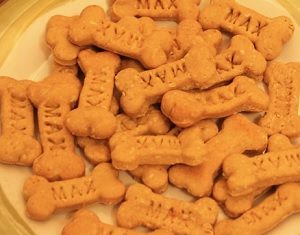 Get Free Samples of Maxi Dog Treats (US Only)